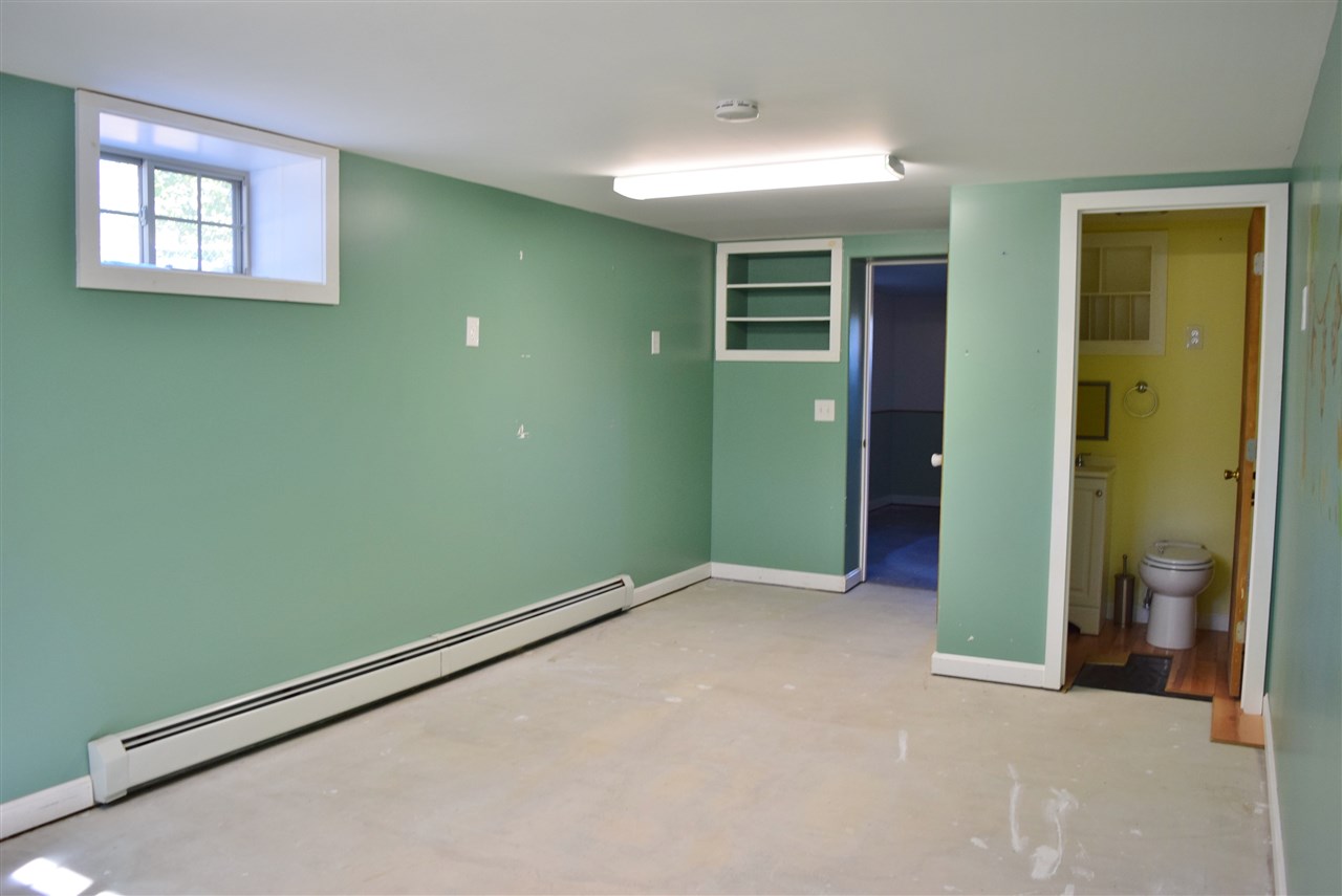 31 View Street Whitefield, NH 03598 - Photo 29 of 40