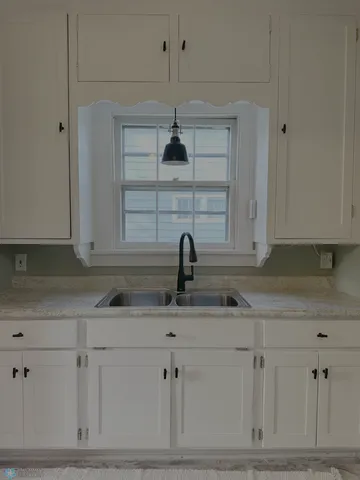 $250,000 | 912 11th Street South, Moorhead, MN 56560