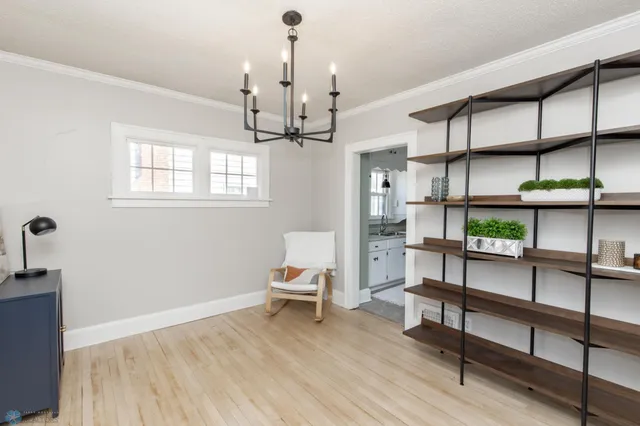 $250,000 | 912 11th Street South, Moorhead, MN 56560