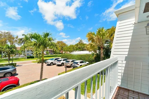 $3,490 | 842 Southeast 19th Avenue, Unit 103, Deerfield Beach, FL 33441