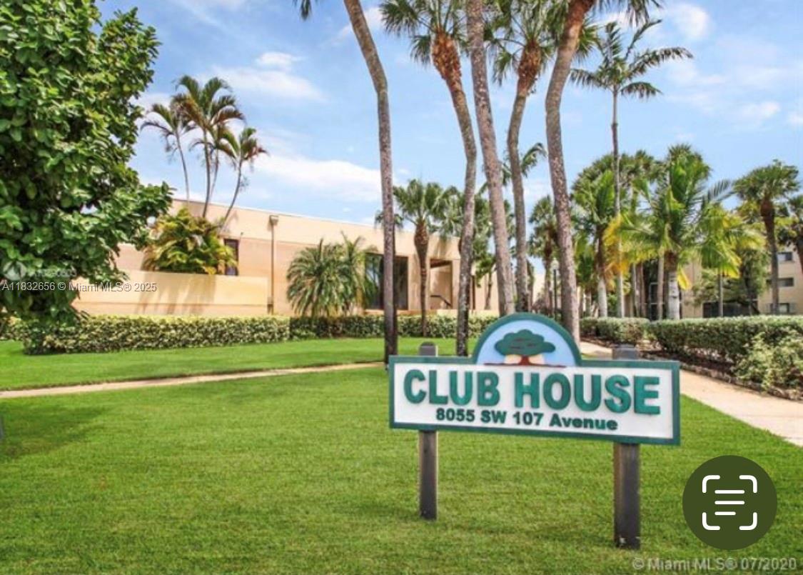 Kendall Miami, FL 33173 - Photo 7 of 20 a view of a park with plants and trees