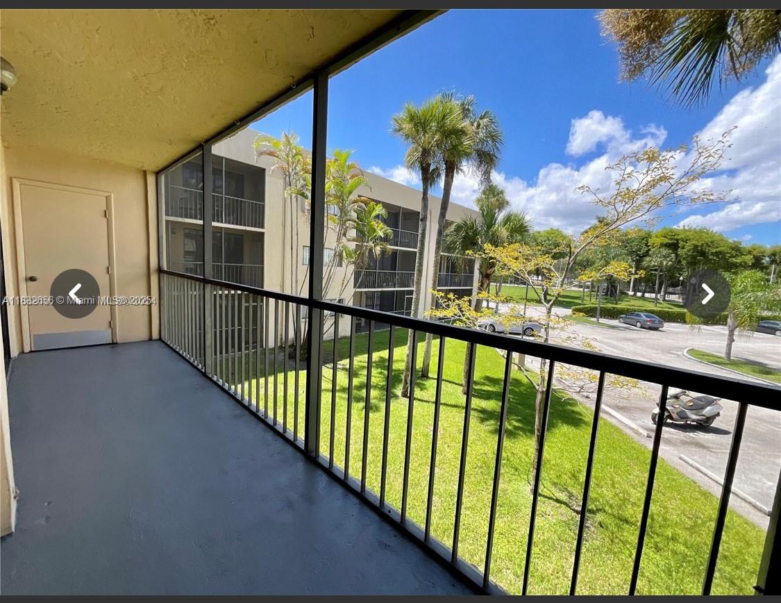 Kendall Miami, FL 33173 - Photo 8 of 20 a view of a porch