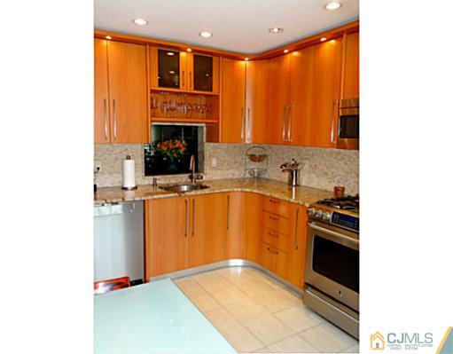 3403 Springbrook Drive Edison, NJ 08820 - Photo 1 of 24 Gallery Image 1