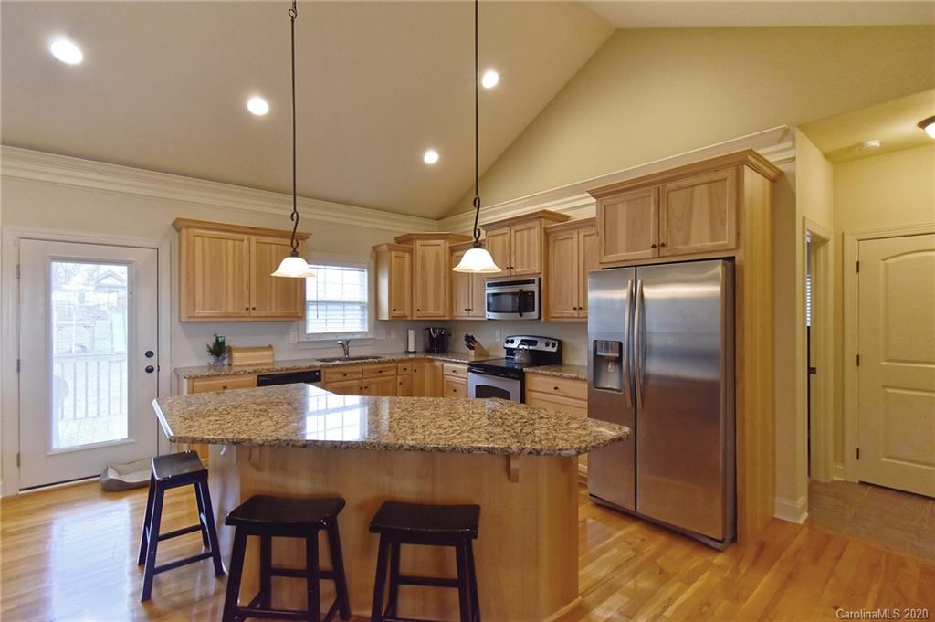 1921 Old Farm Road Lincolnton, NC 28092 - Photo 12 of 35 Gallery Image 12