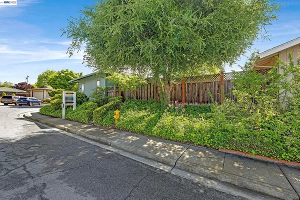 $2,088,168 | 1640 Pajaro Court, Fremont, CA 94539