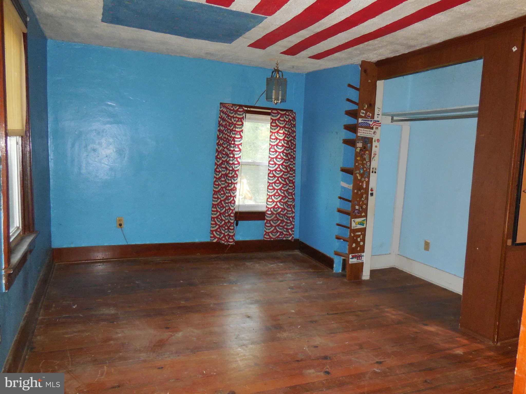 457 Pleasant Valley Road Westminster, MD 21158 - Photo 14 of 30 Bedroom or Den Entry to Bath