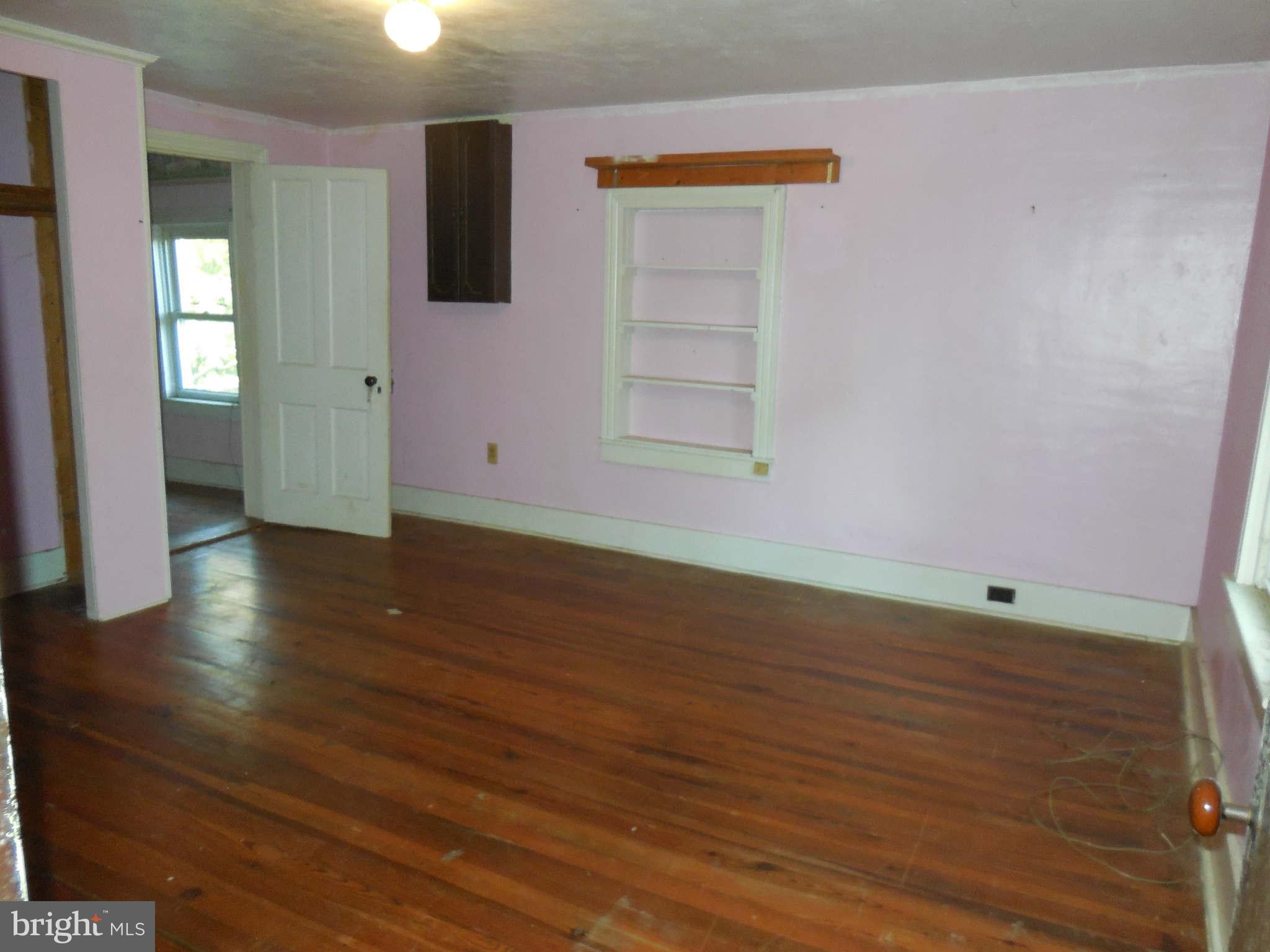 457 Pleasant Valley Road Westminster, MD 21158 - Photo 15 of 30 Bedroom Large and Bright