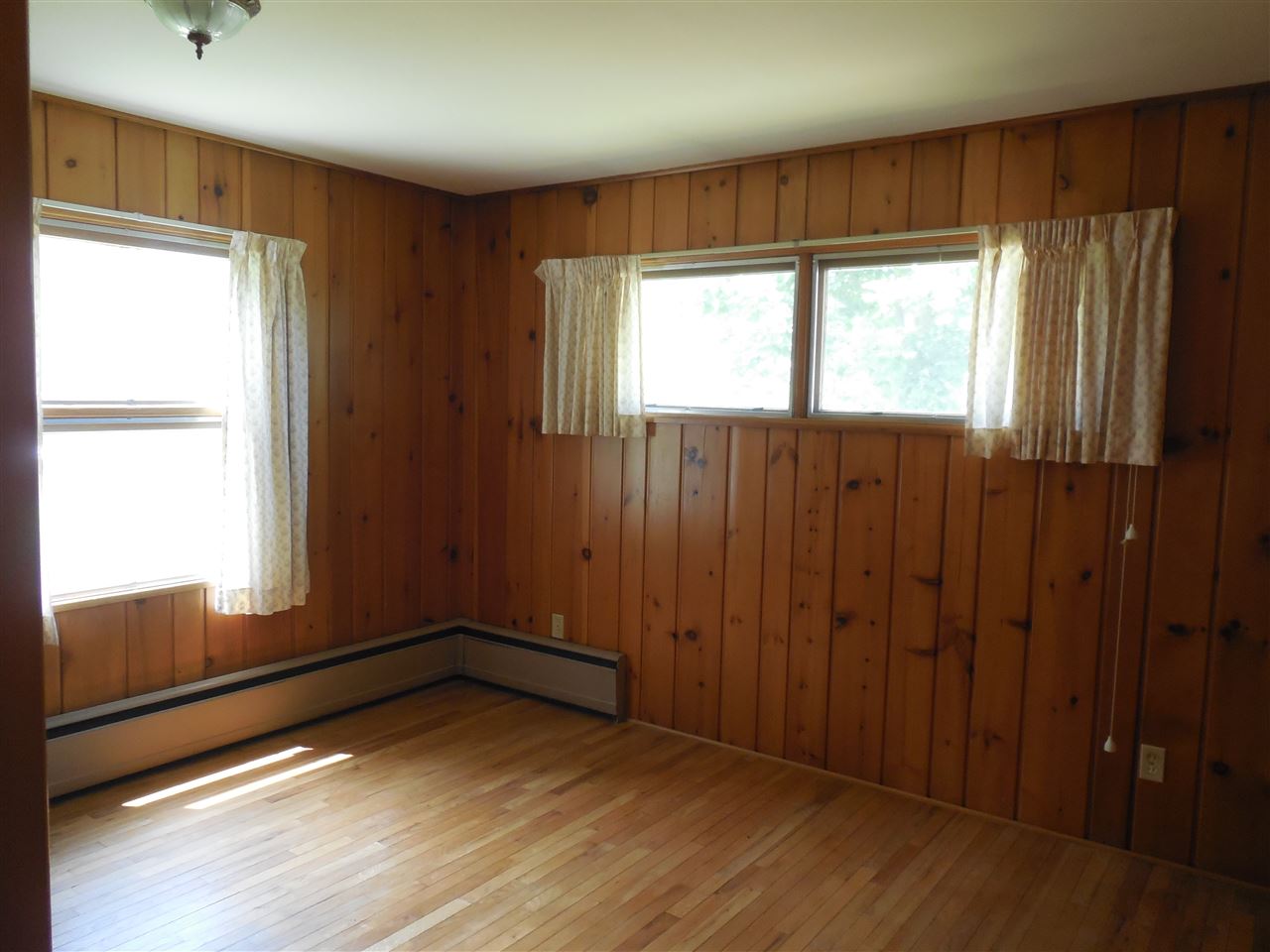 1019 Falkirk Road Alma, MI 48801 - Photo 14 of 36 1876239-13.JPG