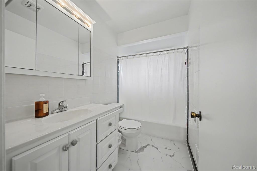 8031 Pardee Road Taylor, MI 48180 - Photo 10 of 26 Gallery Image 10