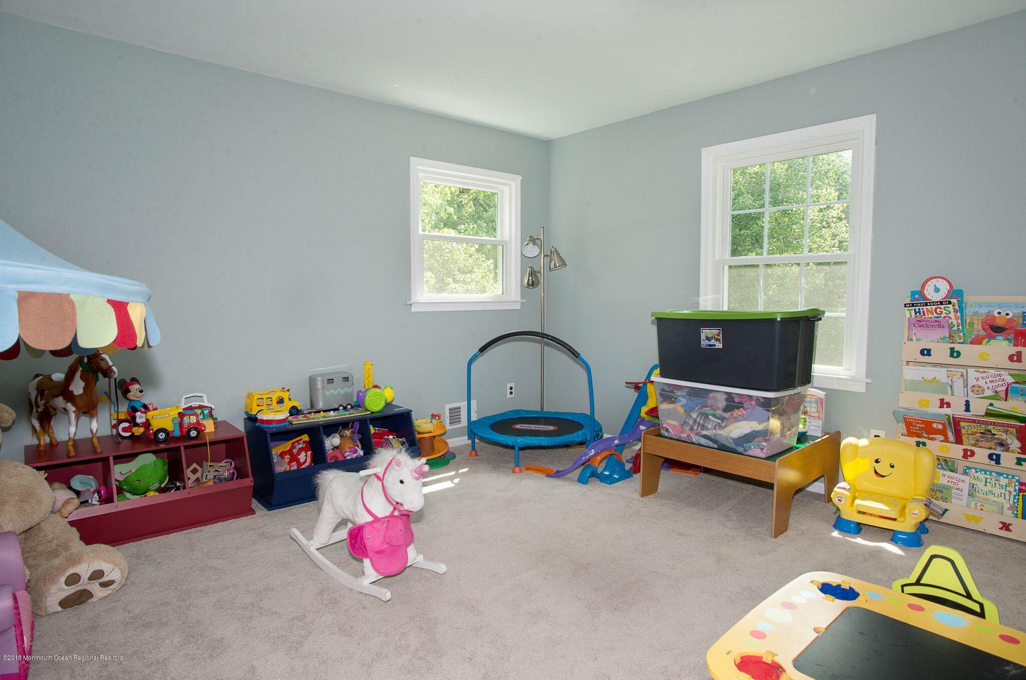 966 Farmingdale Road Jackson, NJ 08527 - Photo 18 of 26 play room