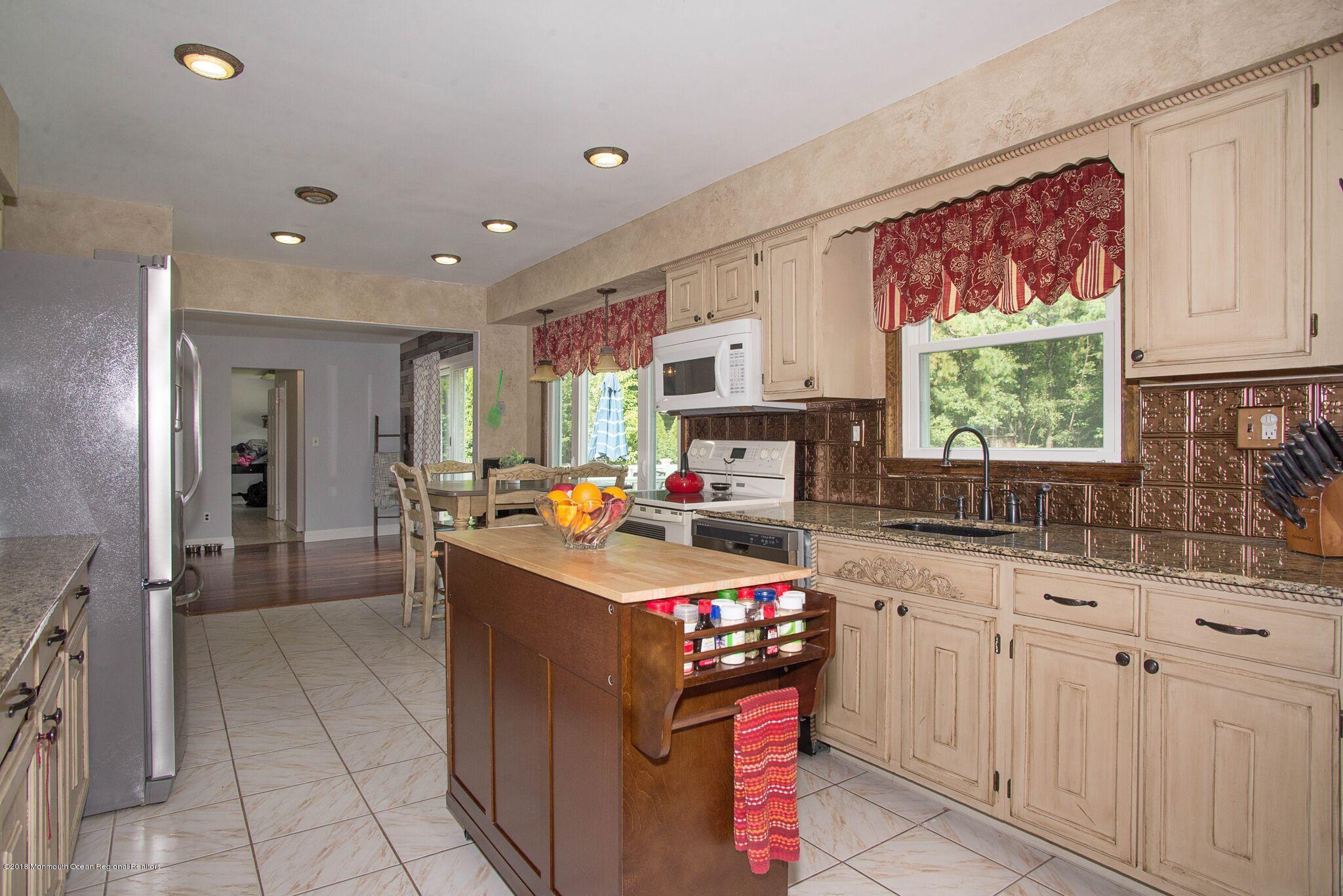966 Farmingdale Road Jackson, NJ 08527 - Photo 5 of 26 farmingdale kit