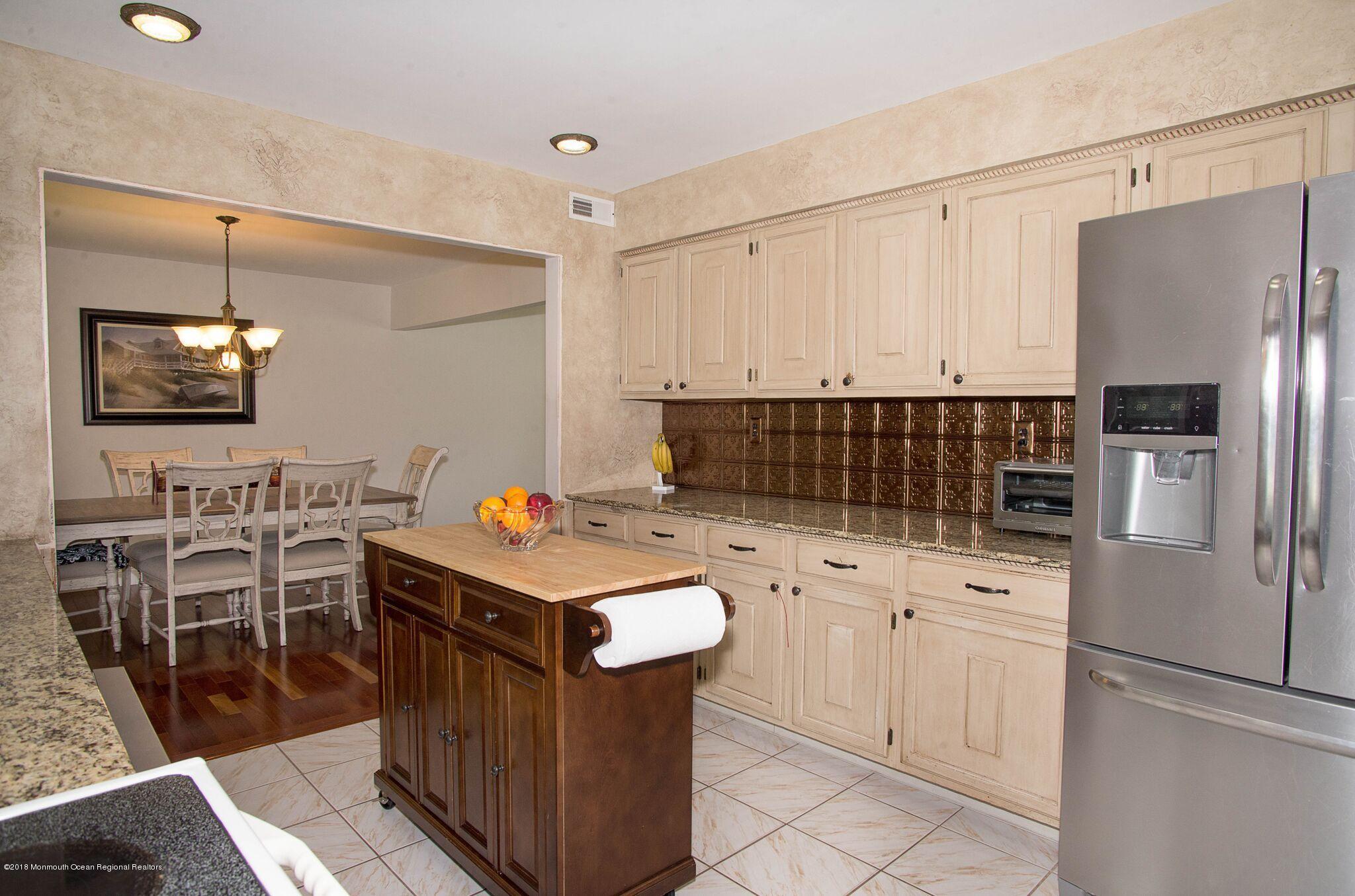 966 Farmingdale Road Jackson, NJ 08527 - Photo 6 of 26 farmingdale kit 2