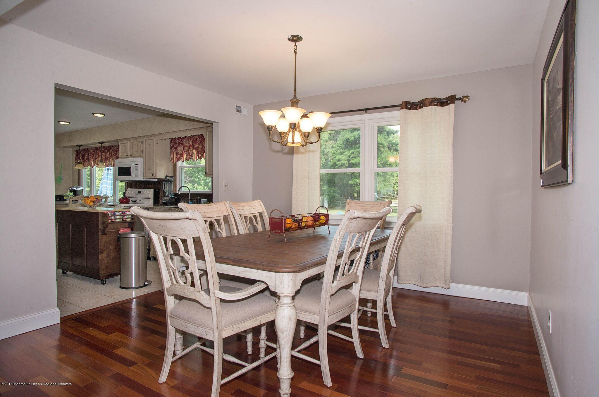 966 Farmingdale Road Jackson, NJ 08527 - Photo 7 of 26 farmingdale dr
