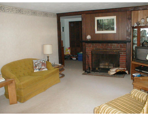 11 Longview Road Wilmington, MA 01887 - Photo 4 of 9 Gallery Image 4