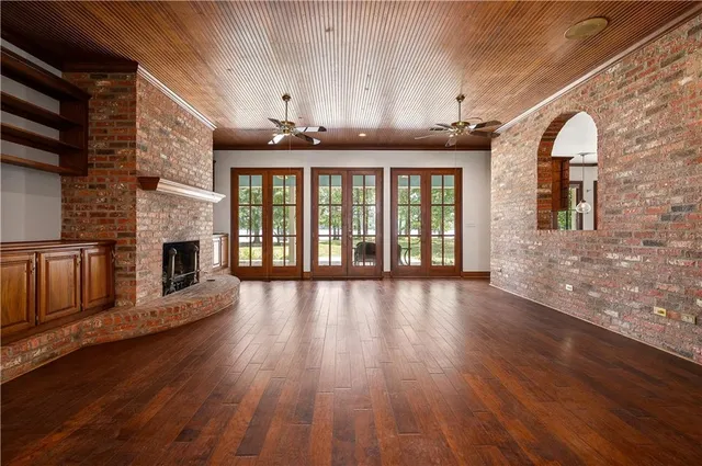 $999,000 | 388 Peninsula Drive, Natchitoches, LA 71457