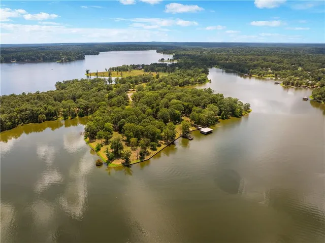 $999,000 | 388 Peninsula Drive, Natchitoches, LA 71457