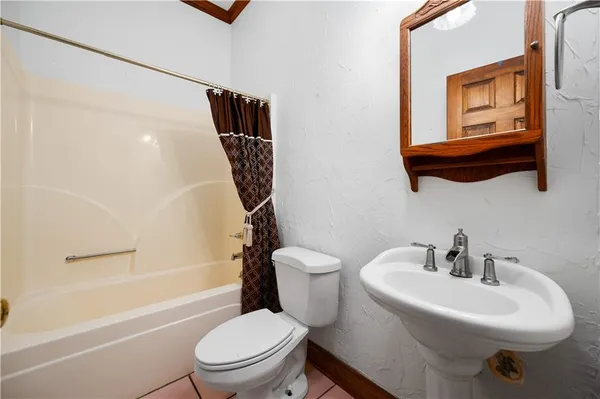 $999,000 | 388 Peninsula Drive, Natchitoches, LA 71457