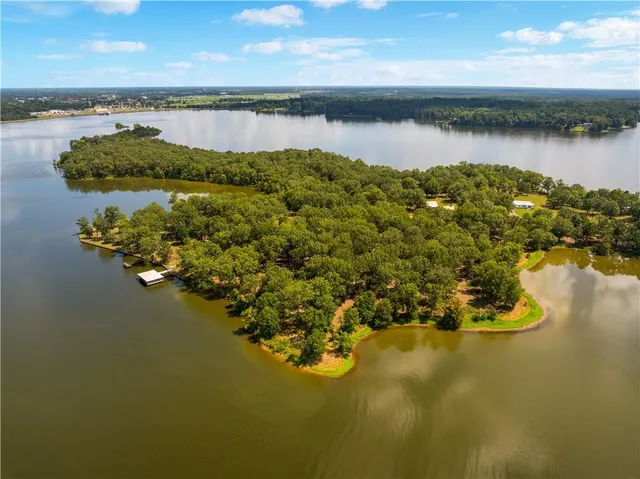 $999,000 | 388 Peninsula Drive, Natchitoches, LA 71457