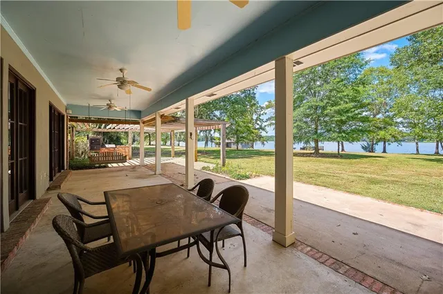 $999,000 | 388 Peninsula Drive, Natchitoches, LA 71457