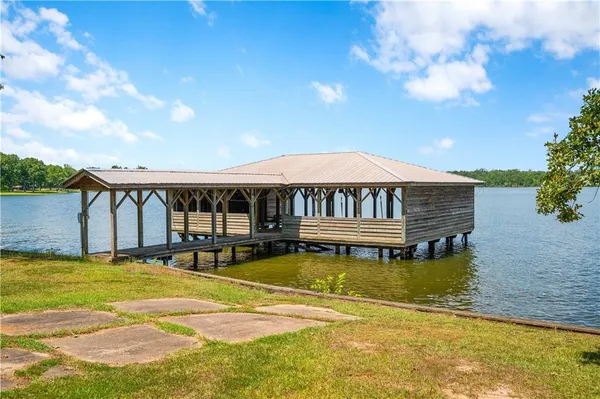 $999,000 | 388 Peninsula Drive, Natchitoches, LA 71457