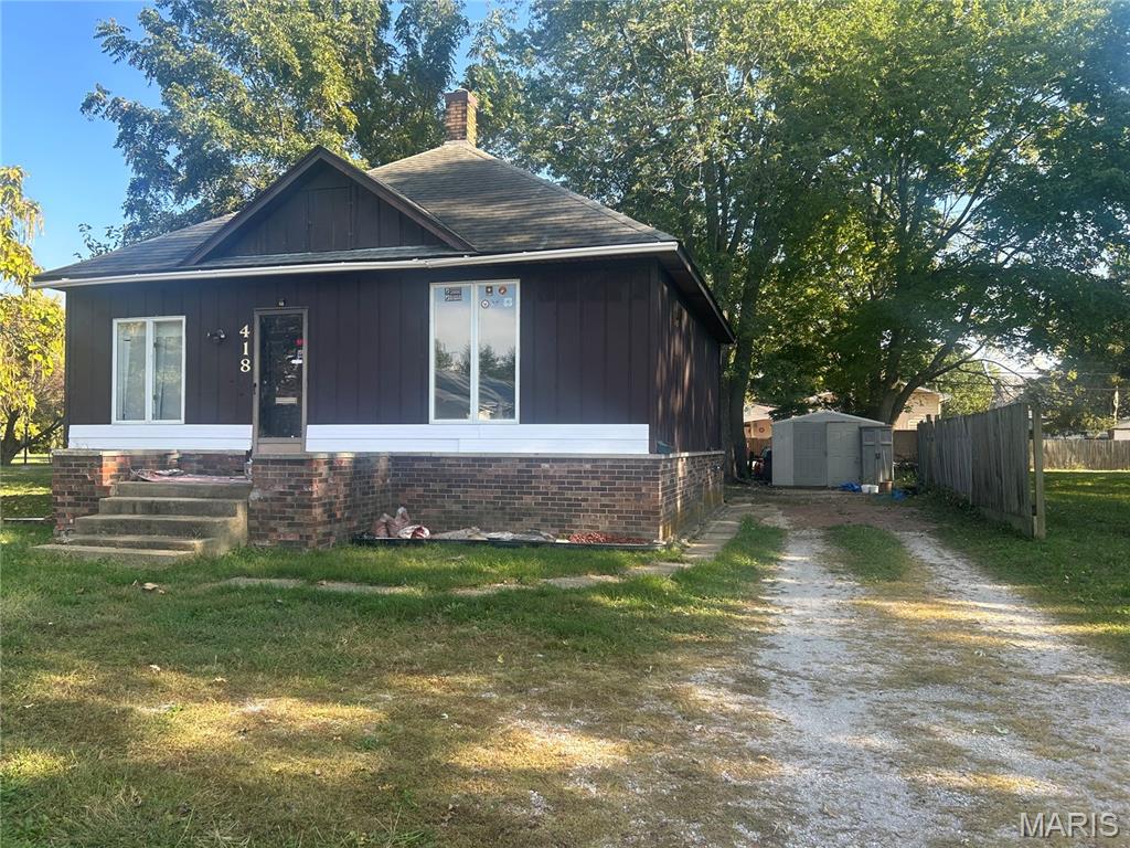 418 East Elm Street Gillespie, IL 62033 - Photo 6 of 25