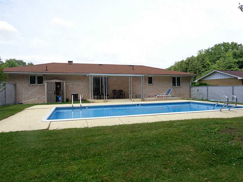 575 Koonce Road Hermitage, PA 16148 - Photo 18 of 21 Swimming Pool/Hot Tub/Sauna.