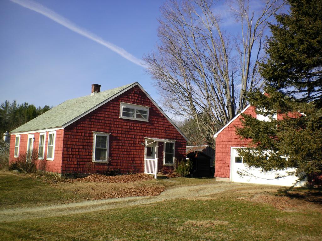 140 Tilton Hill Road Pittsfield, NH 03263 - Photo 2 of 26