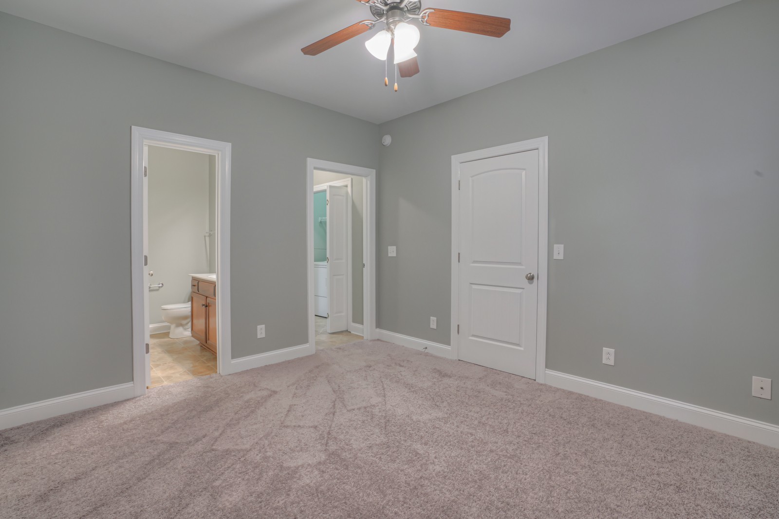 214 Rowlette Circle Murfreesboro, TN 37127 - Photo 11 of 27 an empty room with fan and entrance