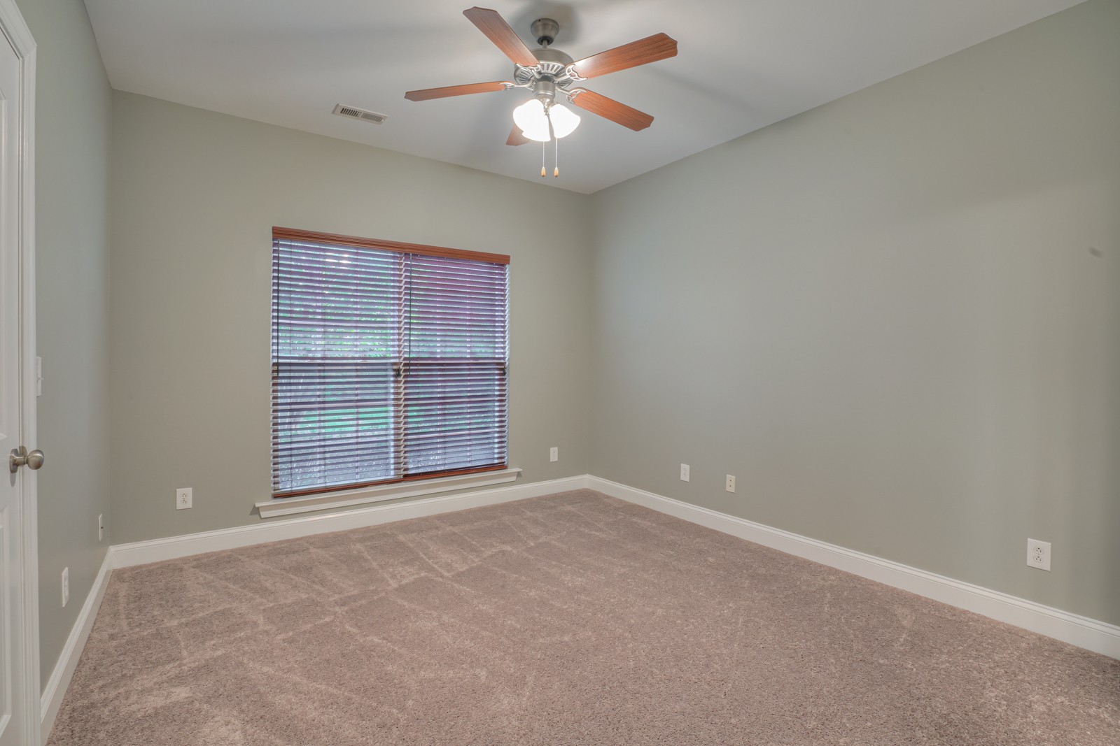 214 Rowlette Circle Murfreesboro, TN 37127 - Photo 10 of 27 a view of an empty room with a window