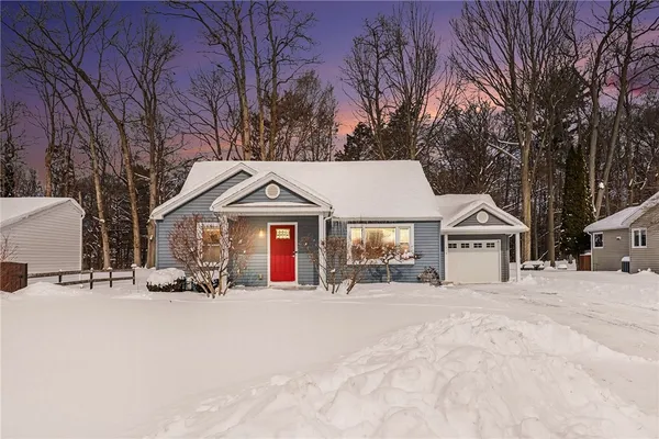 $2,750 | 534 Glenview Court, Webster, NY 14580