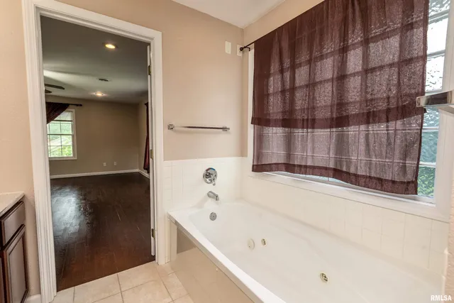 $422,500 | 141 Pump Station Road, Makanda, IL 62958