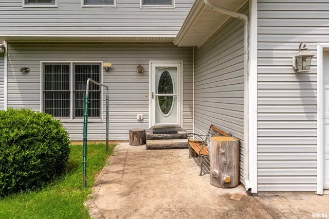 $422,500 | 141 Pump Station Road, Makanda, IL 62958