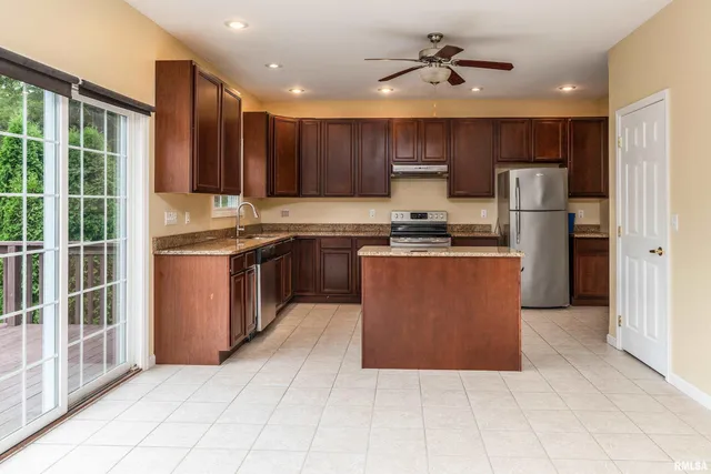 $422,500 | 141 Pump Station Road, Makanda, IL 62958