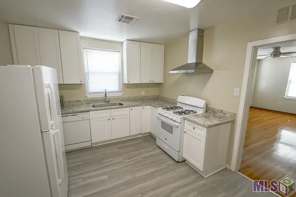 $369,000 | 3939-3941 Bauvais Street, Metairie, LA 70001