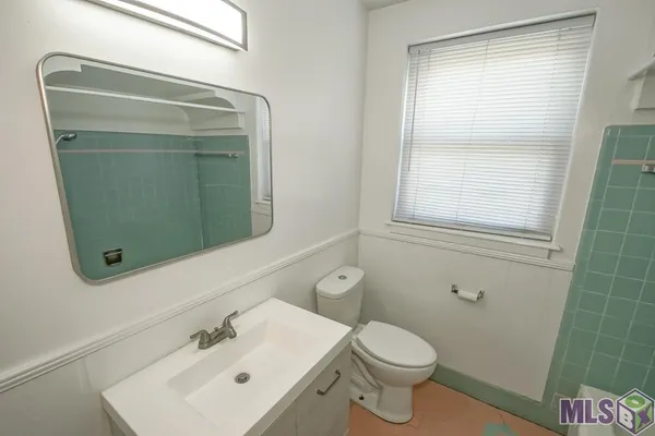 $369,000 | 3939-3941 Bauvais Street, Metairie, LA 70001