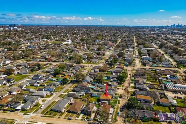 $369,000 | 3939-3941 Bauvais Street, Metairie, LA 70001