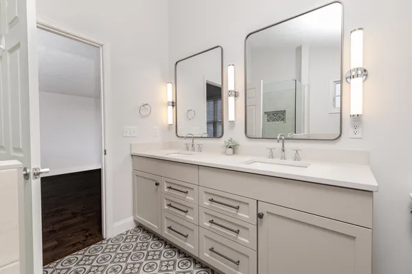 $449,900 | 1510 Cashel Drive, Bloomington, IL 61704