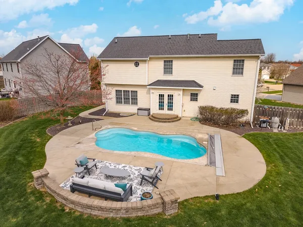 $449,900 | 1510 Cashel Drive, Bloomington, IL 61704