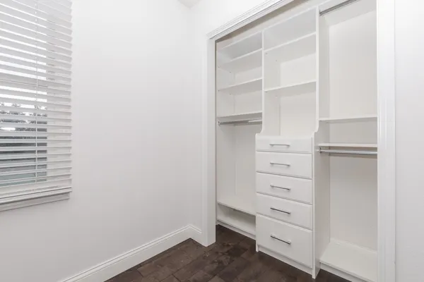 $449,900 | 1510 Cashel Drive, Bloomington, IL 61704