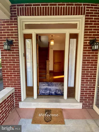 $2,300 | 46 West Main Street, Lebanon, PA 17042
