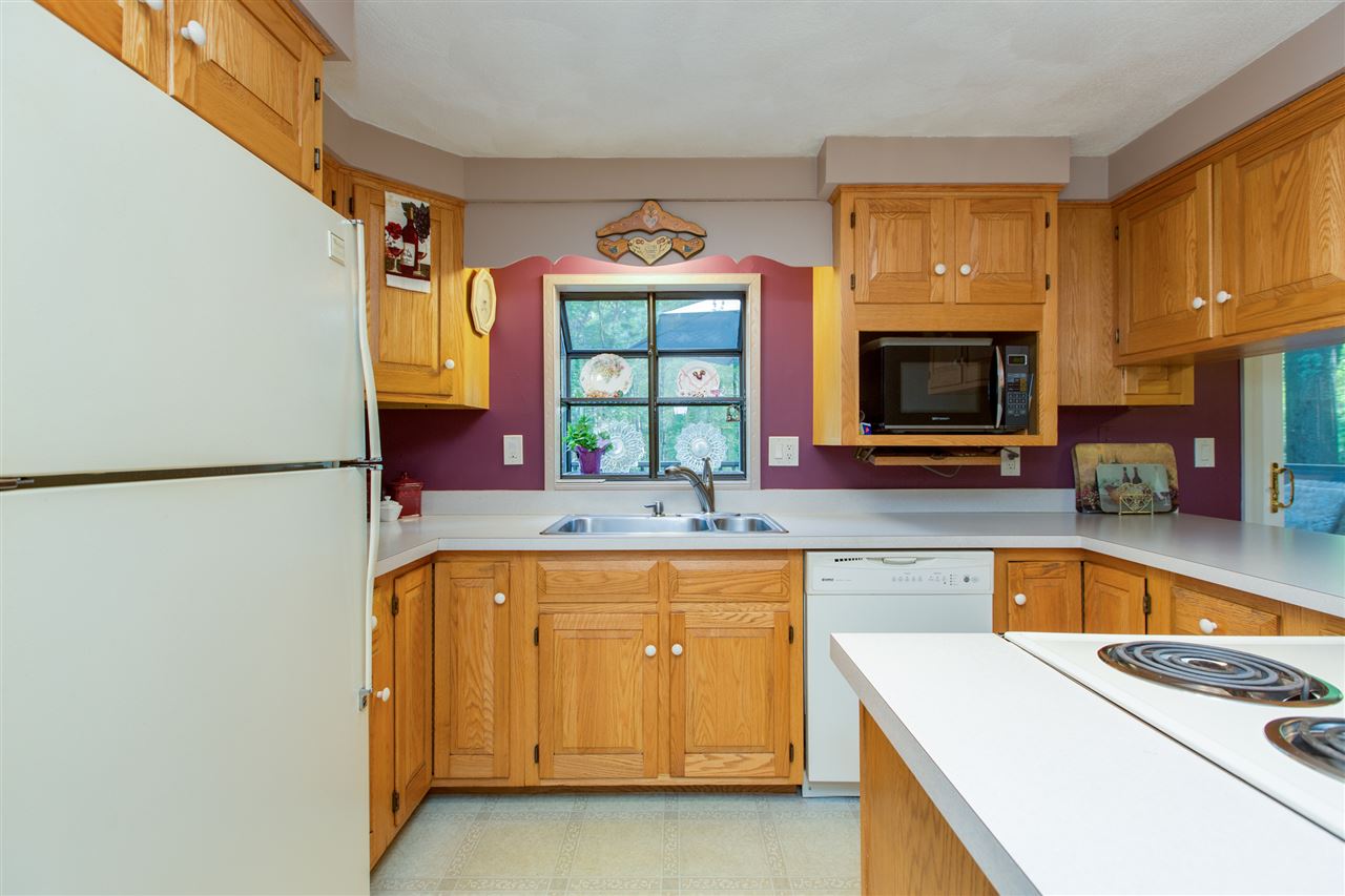 63 Alexander Road Londonderry, NH 03053 - Photo 8 of 38