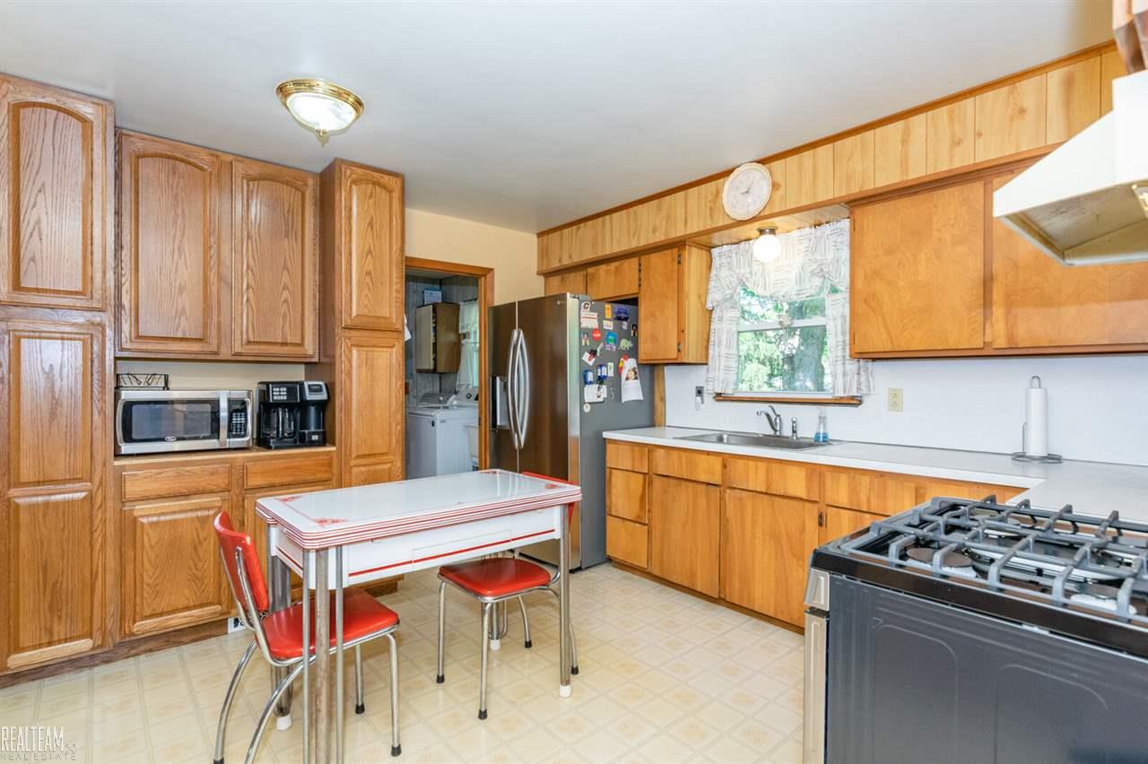 50251 Cedargrove Road Utica, MI 48317 - Photo 11 of 22 50016888-10.JPG