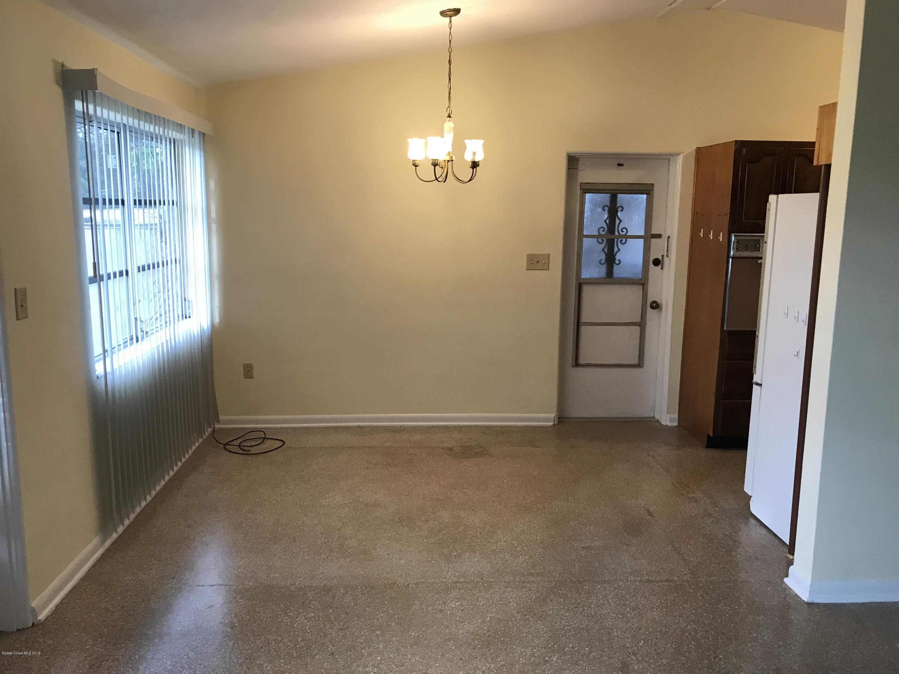 855 Forest Road Titusville, FL 32780 - Photo 5 of 11 Dining Area