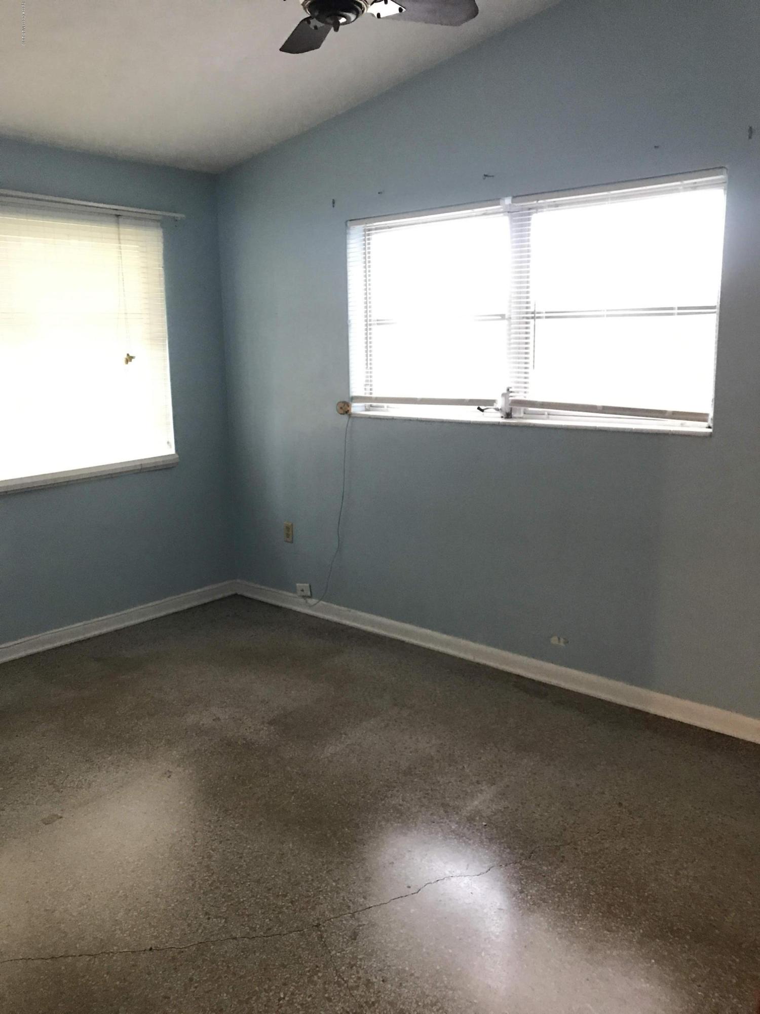 855 Forest Road Titusville, FL 32780 - Photo 10 of 11 Guest Bedroom2