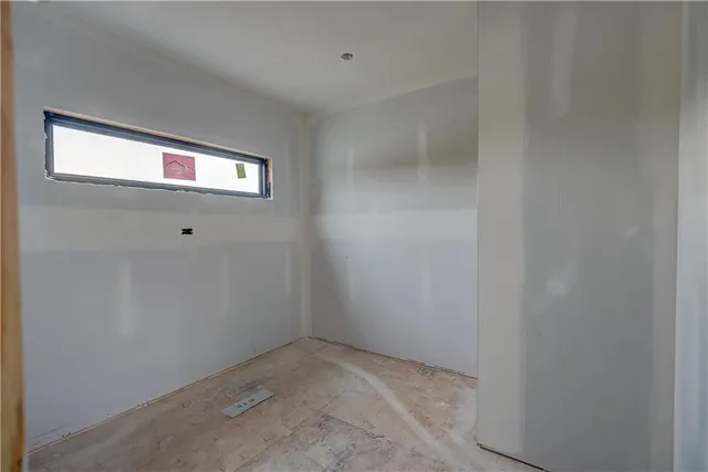 $882,120 | 2 Red Fox Circle, Greenwood, MO 64034