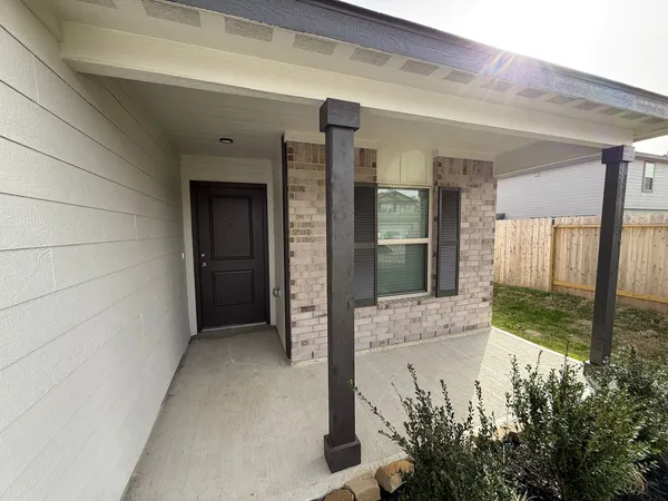 $2,300 | 2027 Summer Night Drive, Houston, TX 77073