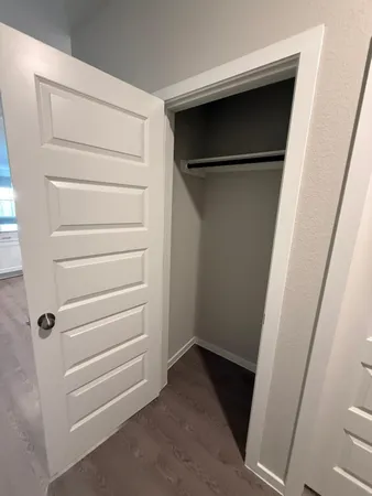 $2,300 | 2027 Summer Night Drive, Houston, TX 77073
