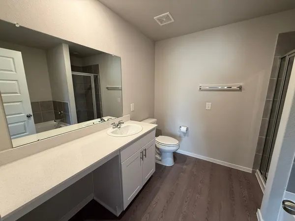 $2,300 | 2027 Summer Night Drive, Houston, TX 77073
