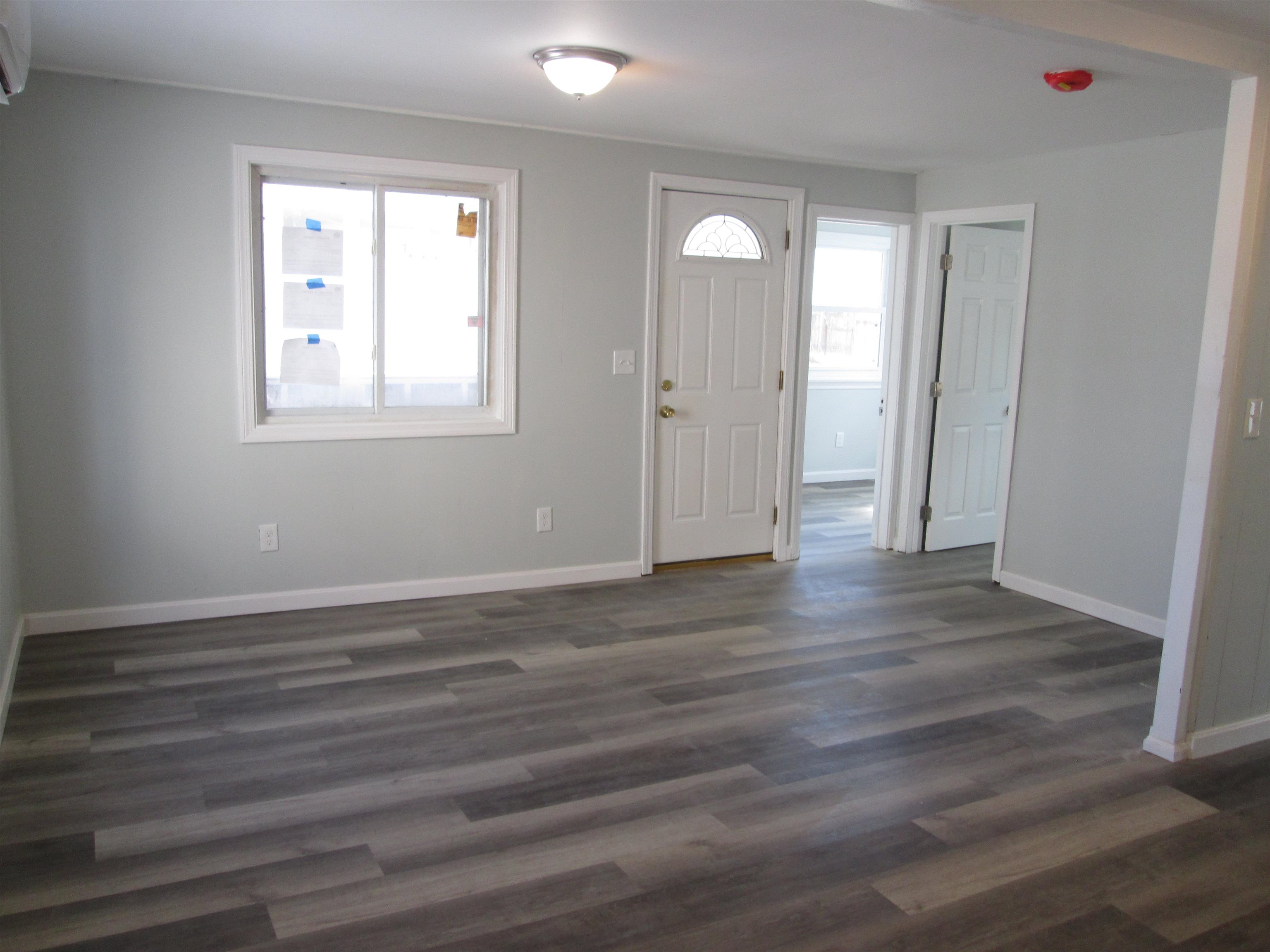 4 Auburn Ave Extension Hampton, NH 03842 - Photo 5 of 40