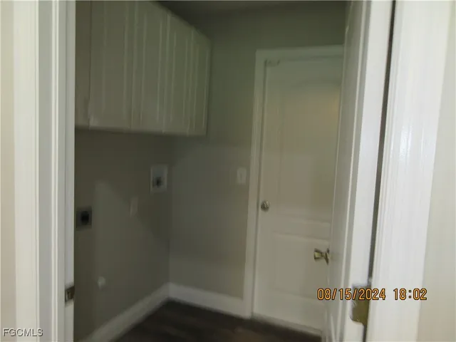 a close up of a shower